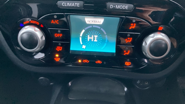 Nissan Juke 1.6 [112] Tekna 5dr [Bose] Petrol Hatchback